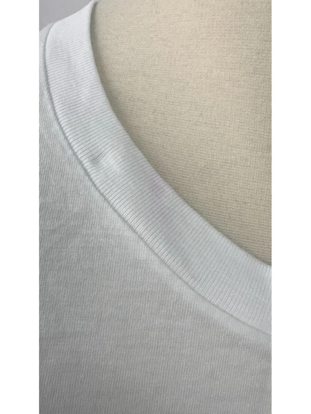True Religion Men's Size 2XL White Spell Out Logo Graphic Crewneck T-Shirt